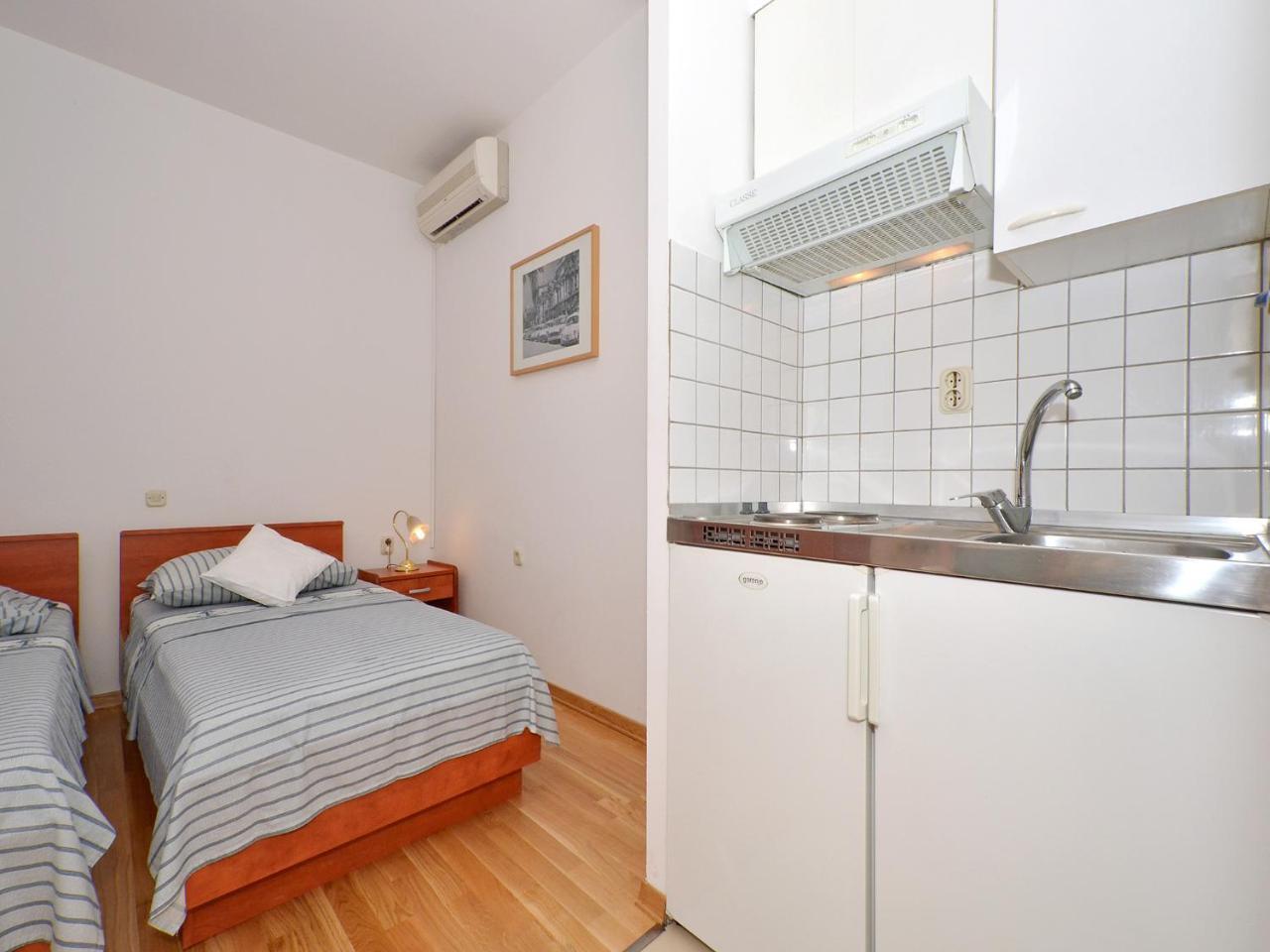Apartments Nera โปดสตรานา ภายนอก รูปภาพ