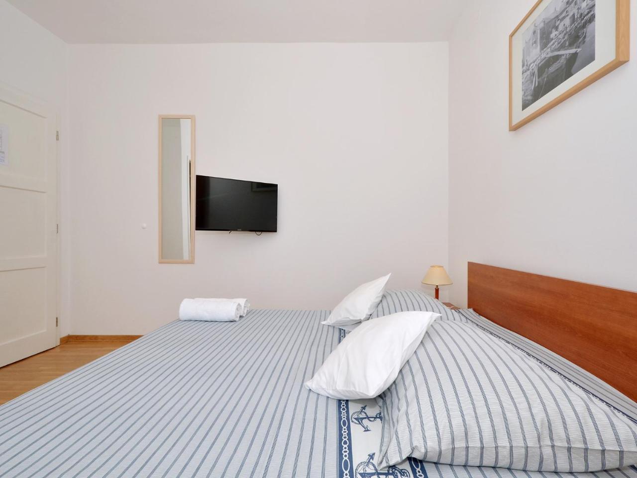 Apartments Nera โปดสตรานา ภายนอก รูปภาพ